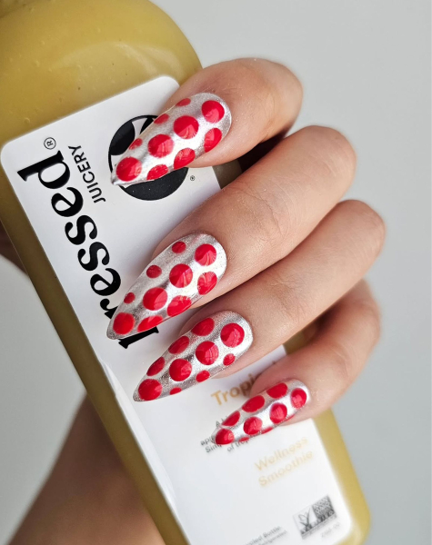 fall nail art trends 2026 Polka Dot Over Chrome